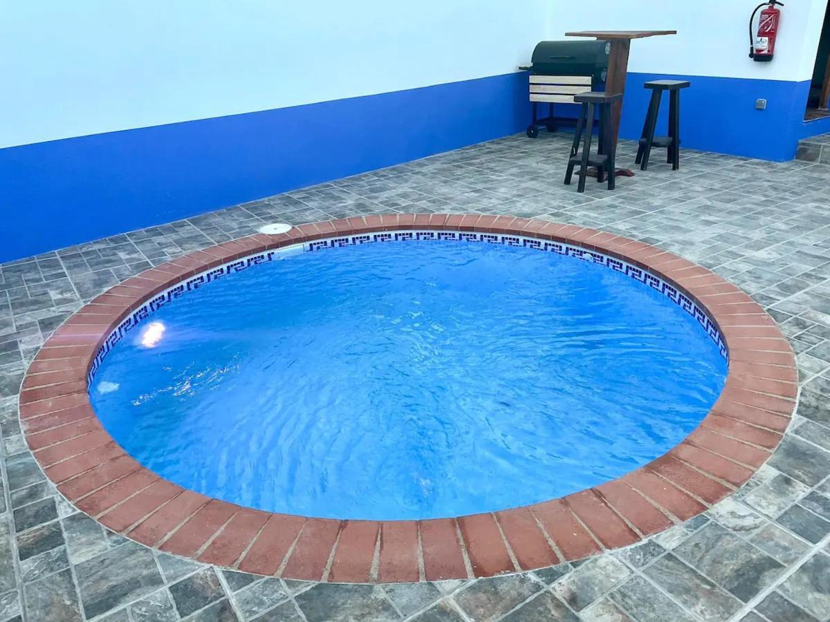 Dos Villas Entre Ciervos Y Cervantes El Cristo del Espiritu Santo Exterior foto